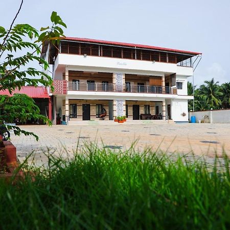 Castle Home Stays Udupi Eksteriør billede